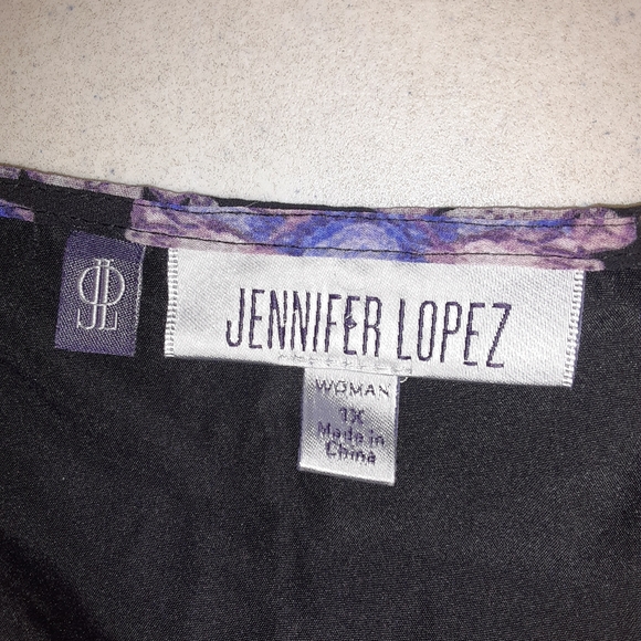 🌸 JENNIFER LOPEZ Purple and Blue Patterned Blouse - Picture 8 of 13